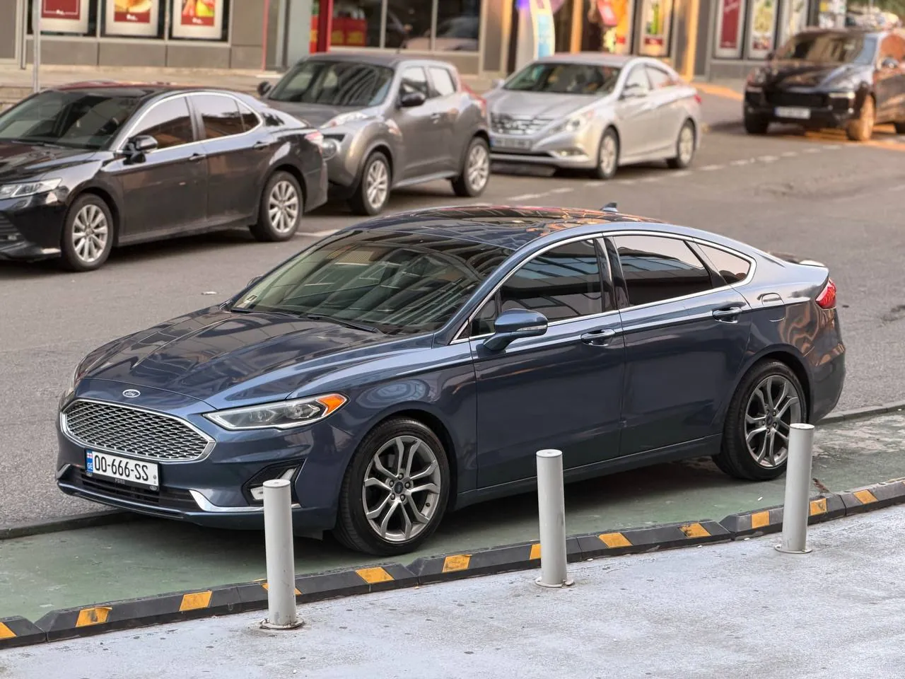Ford Fusion Titanium 2018 года в полной комплектации 1