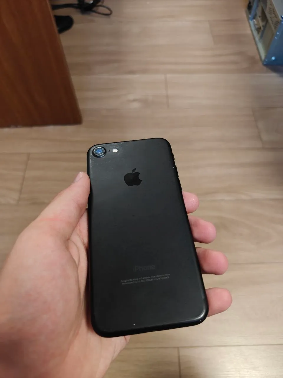 IPhone 7 чёрный 128 ГБ, 77% батарея 1