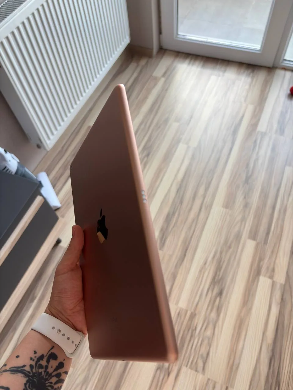 IPad 7-го поколения, аккумулятор 89% 3