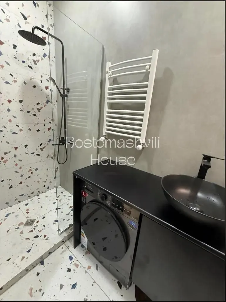 Квартира 50 м² с балконом в Сабуртало 10