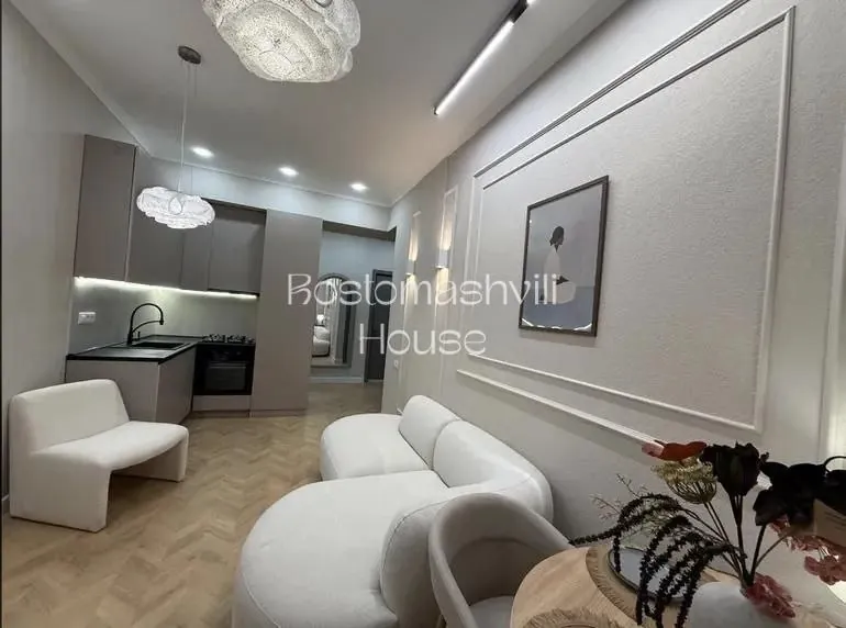 Квартира 50 м² с балконом в Сабуртало 3