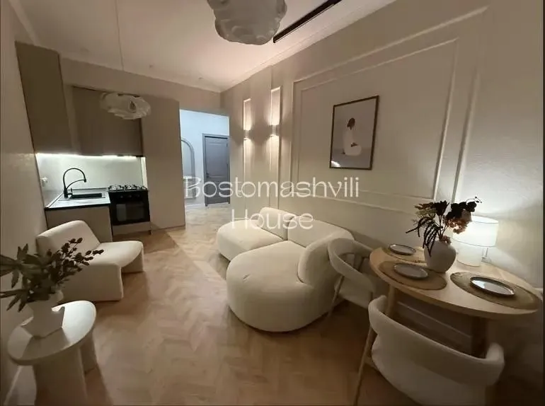 Квартира 50 м² с балконом в Сабуртало 4