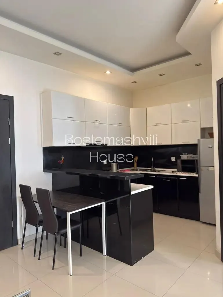 Квартира 55 м² с балконом в Сабуртало 5