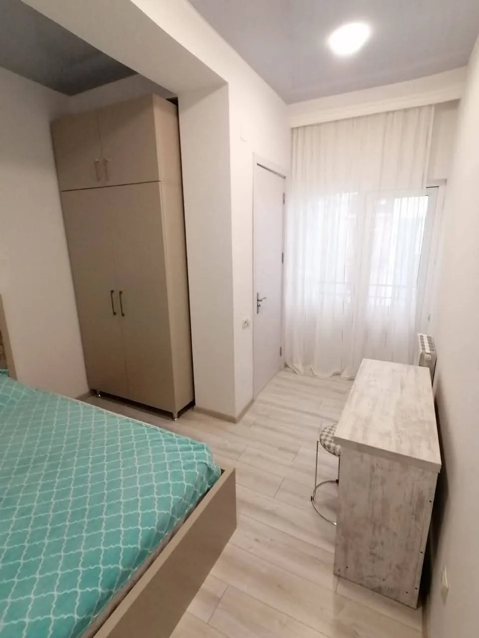 Квартира 55 м² с 2 спальнями на Инасаридзе 6
