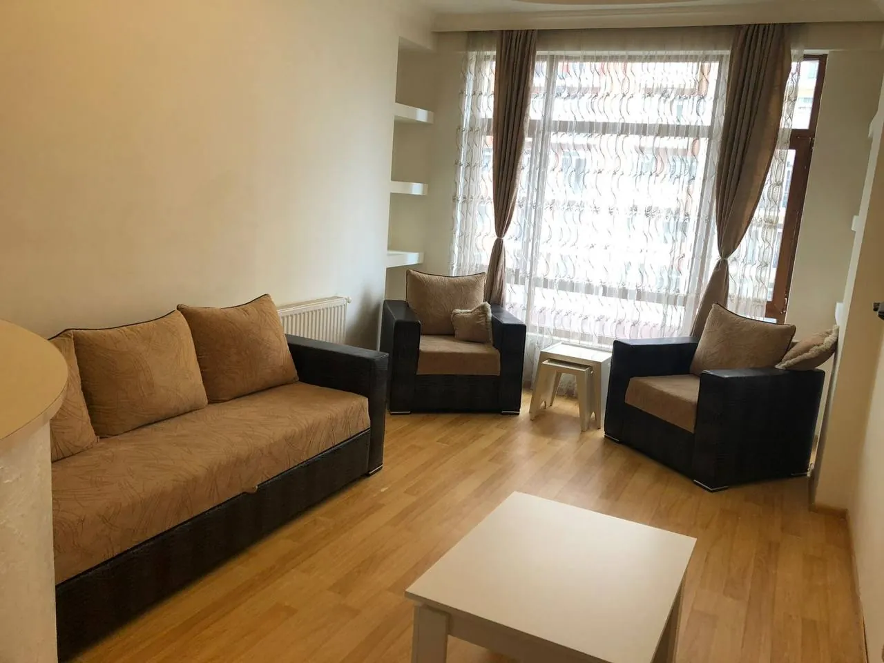 Квартира 56 м² с 1 спальней на Парнаваз Мепе 7