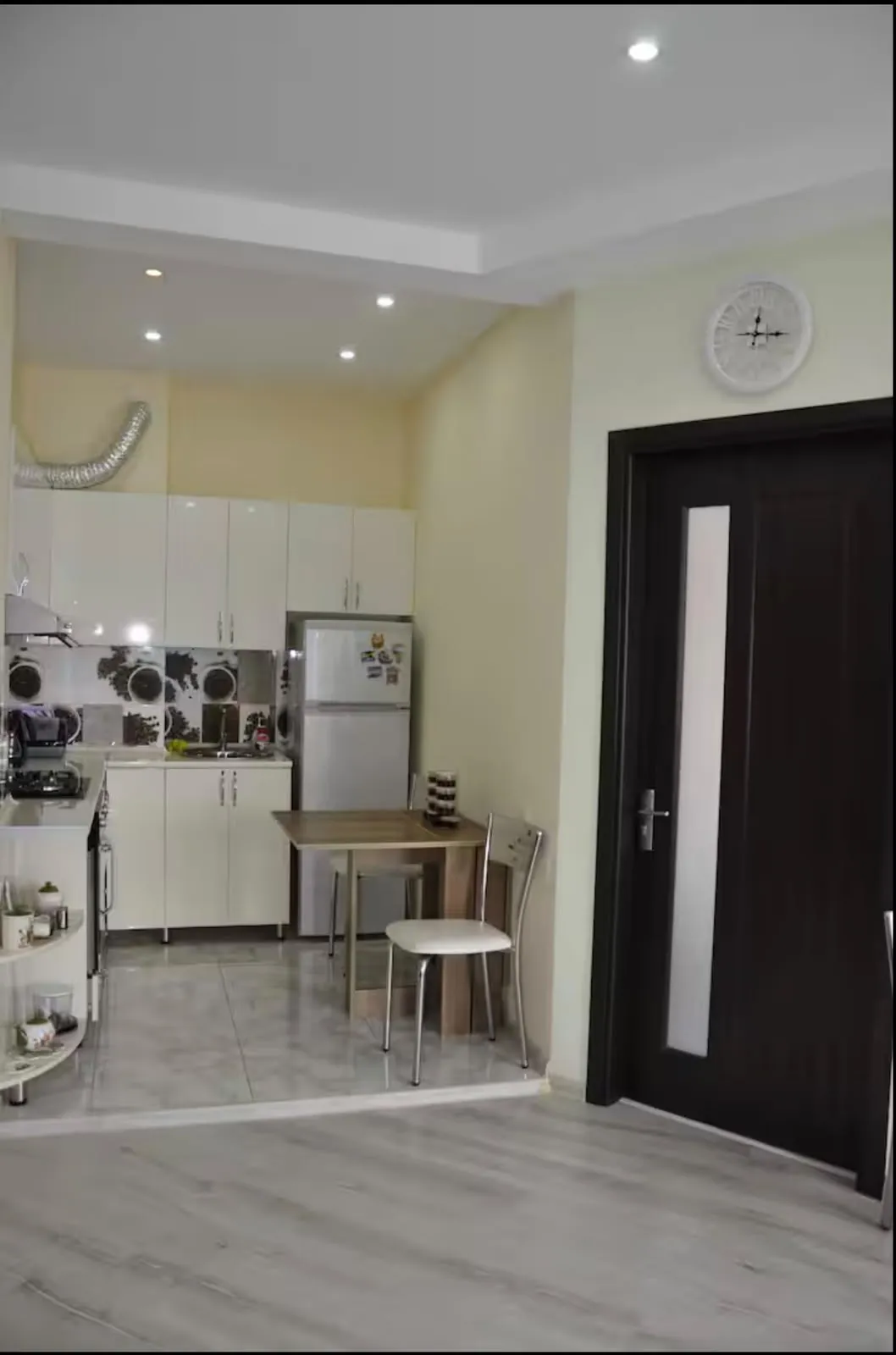 Квартира 70 м² с 2 спальнями на Лермонтова 4