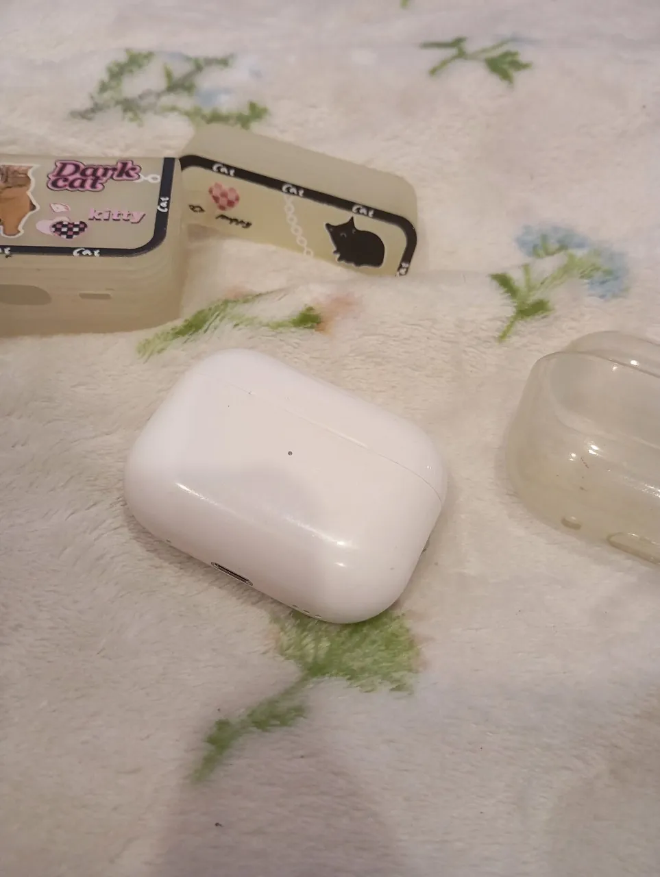 Наушники AirPods (реплика) с зарядным кейсом 2