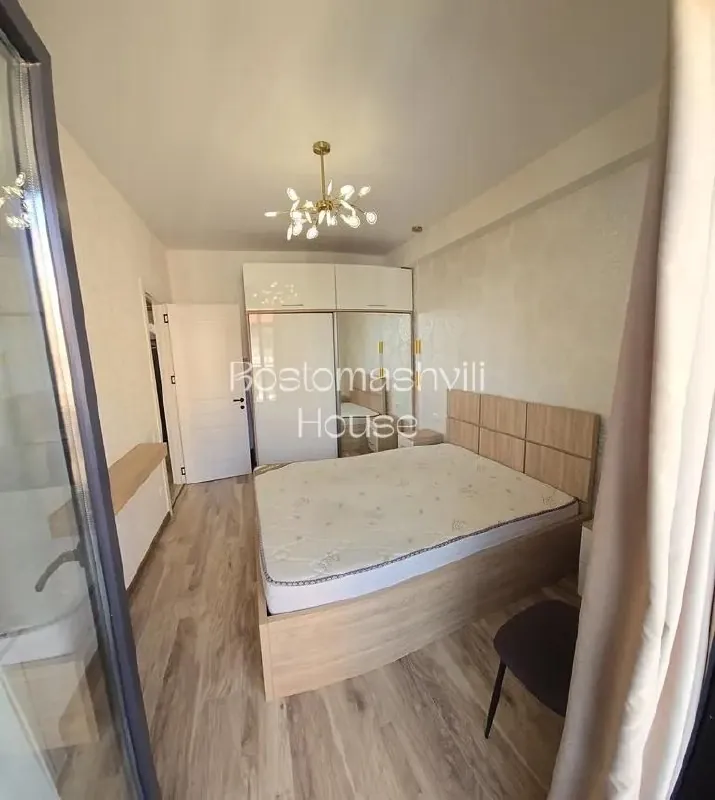 Квартира 55 м² с балконом в Сабуртало 5
