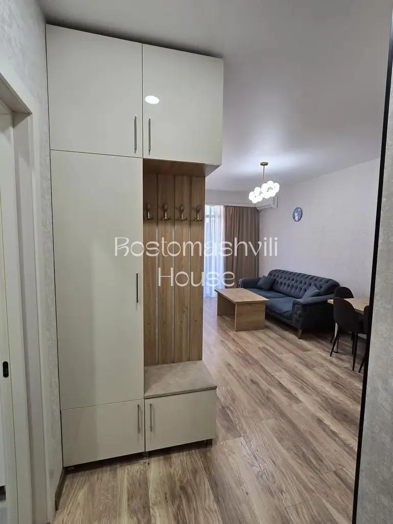 Квартира 55 м² с балконом в Сабуртало 3
