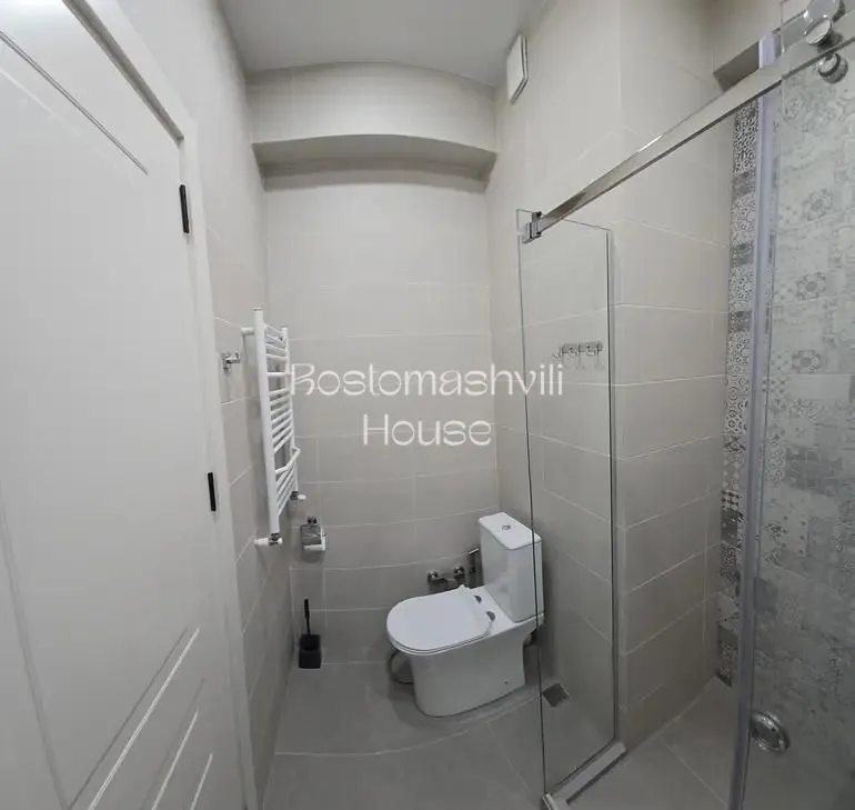 Квартира 55 м² с балконом в Сабуртало 6
