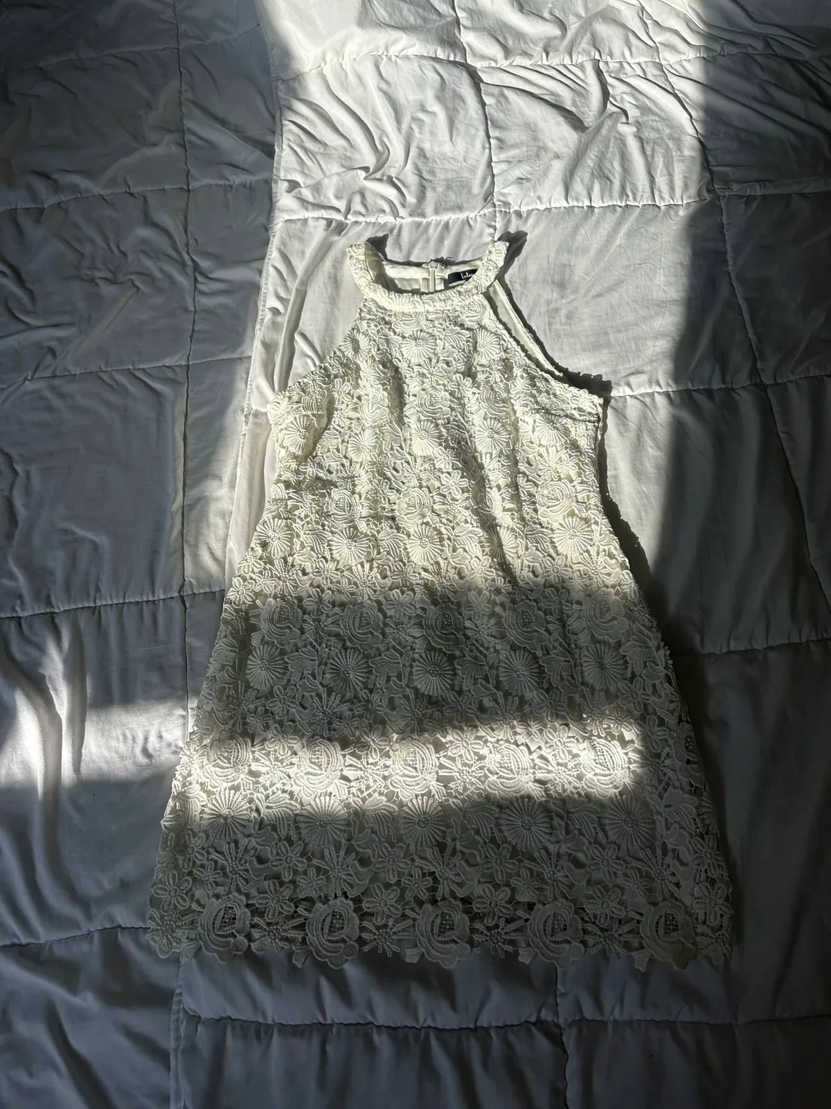 Платье бренда Lulus размера XL 1