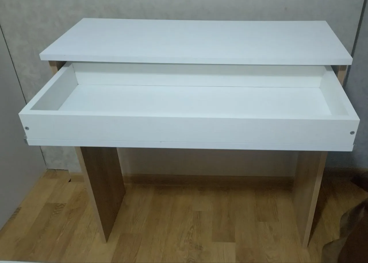 Стол размером 82х82х33 см для дома 2