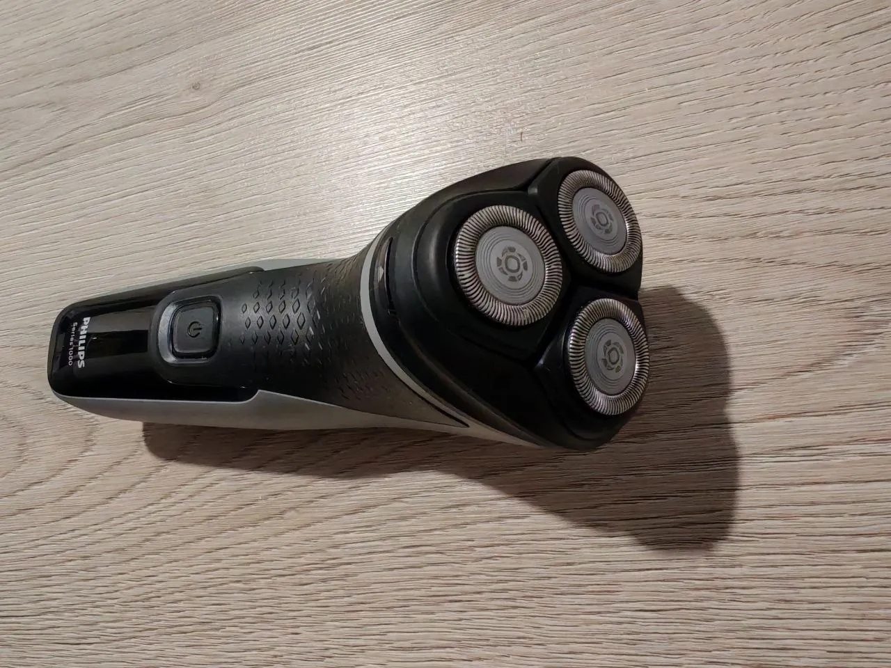 Электробритва Philips Series 1000 в отличном состоянии 3