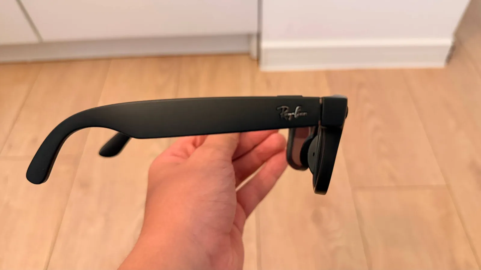 Смарт-очки Ray-Ban Meta Wayfarer 4