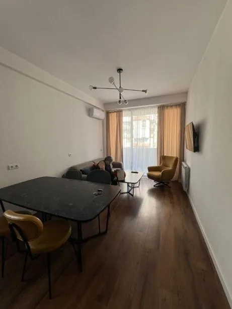 Квартира 90 м² с посудомойкой в Сабуртало 1