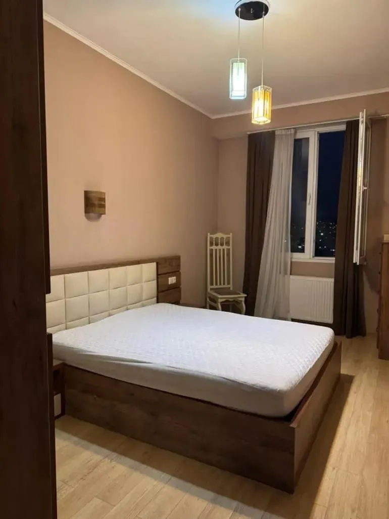 Квартира 85 м² с балконом в Сабуртало 5