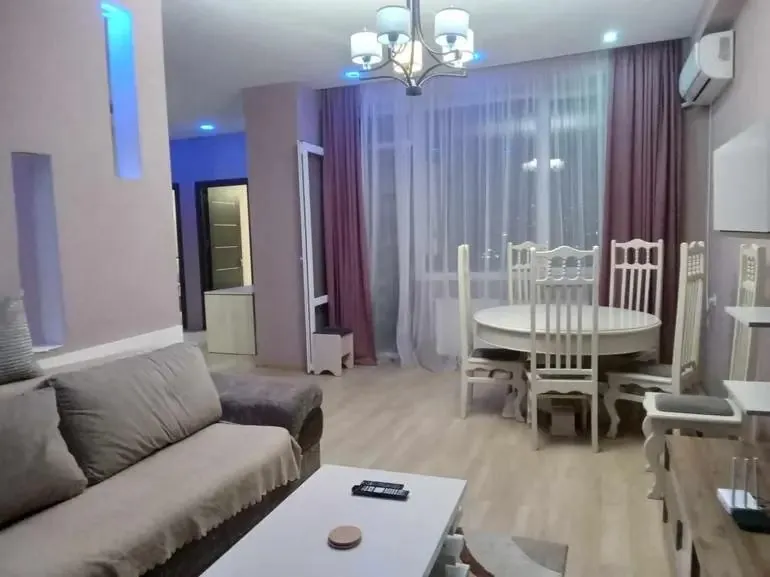 Квартира 85 м² с балконом в Сабуртало 2
