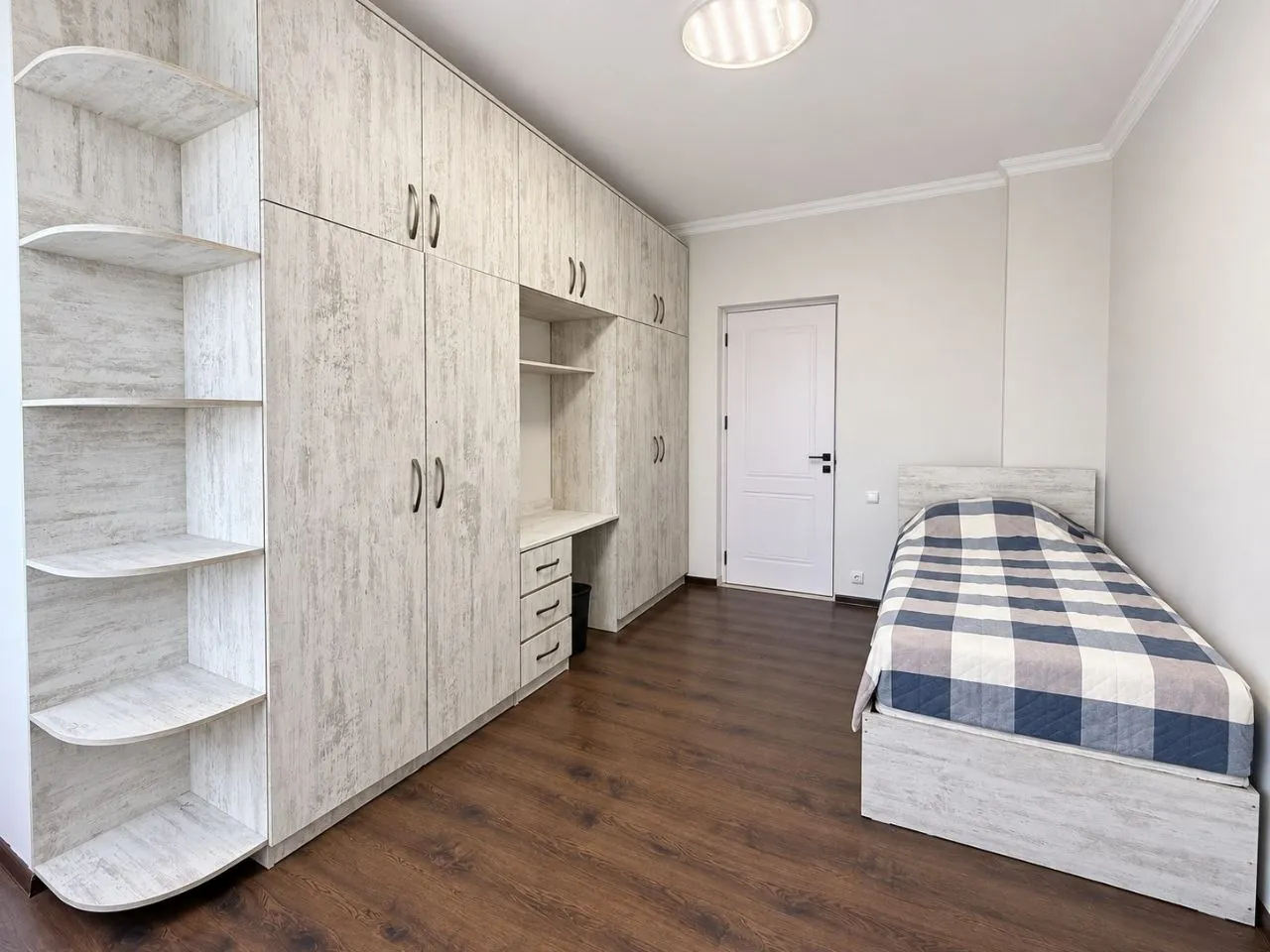 Квартира 135 м² с посудомойкой в Ваке 5