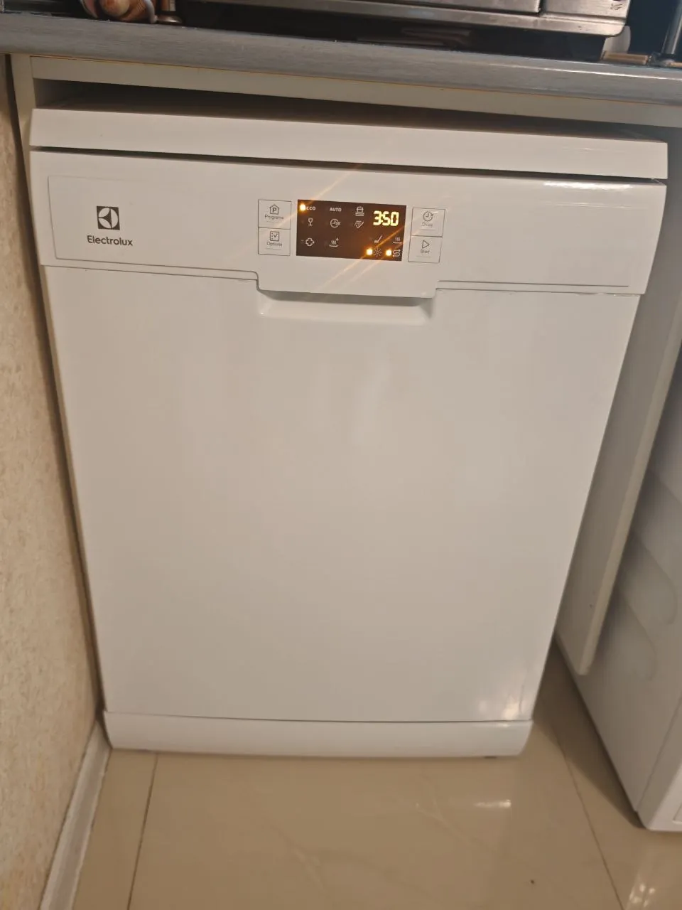 Посудомоечная машина Electrolux ESF9552LOW 1
