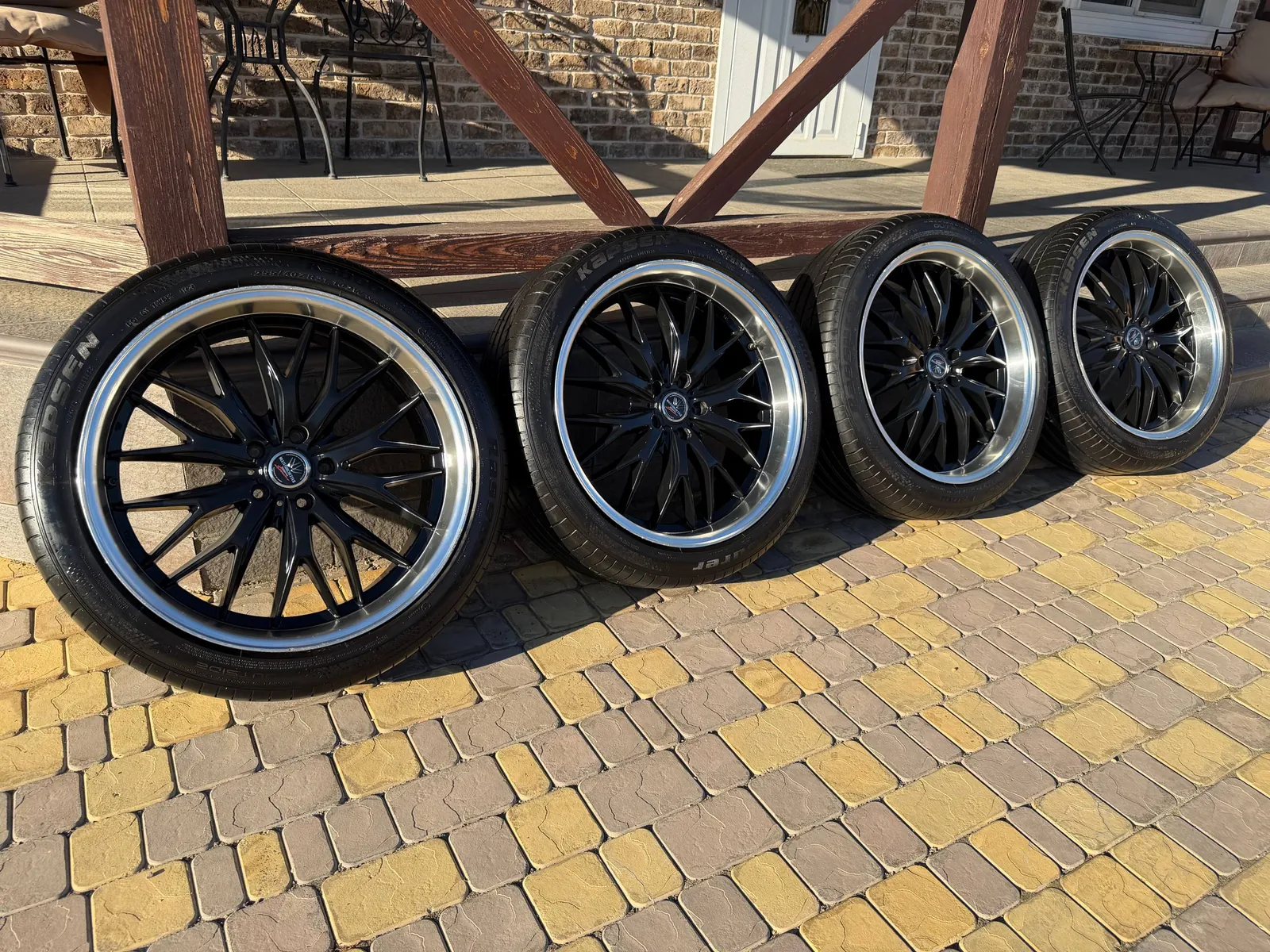Миниатюра 1