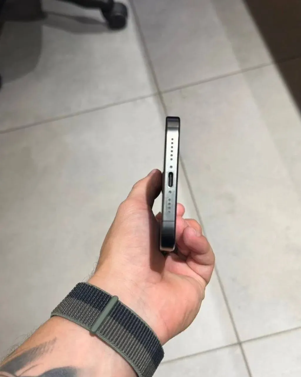 IPhone 15 Pro Max 256 ГБ 6