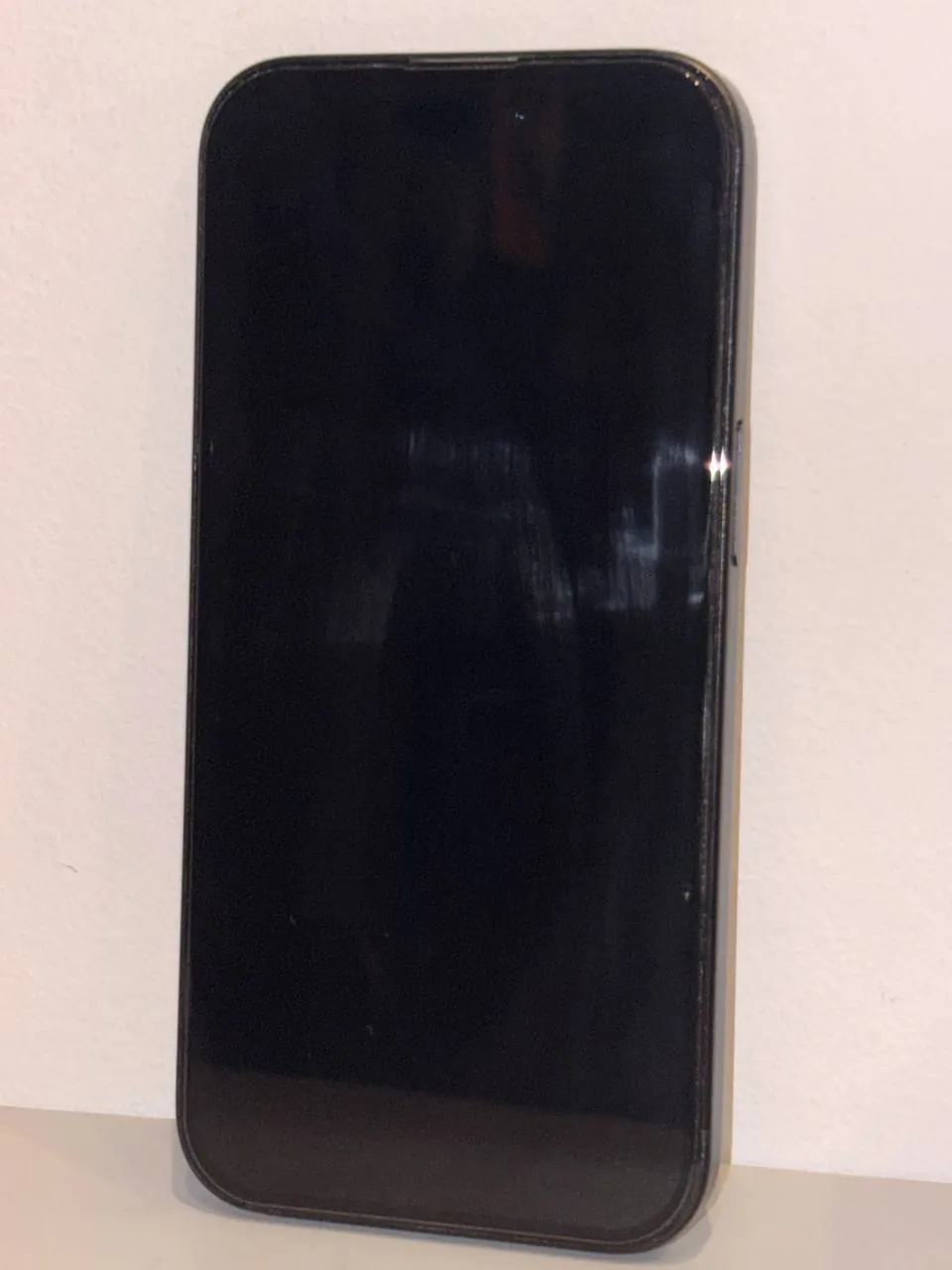 IPhone 15 256GB с батареей 85% 1