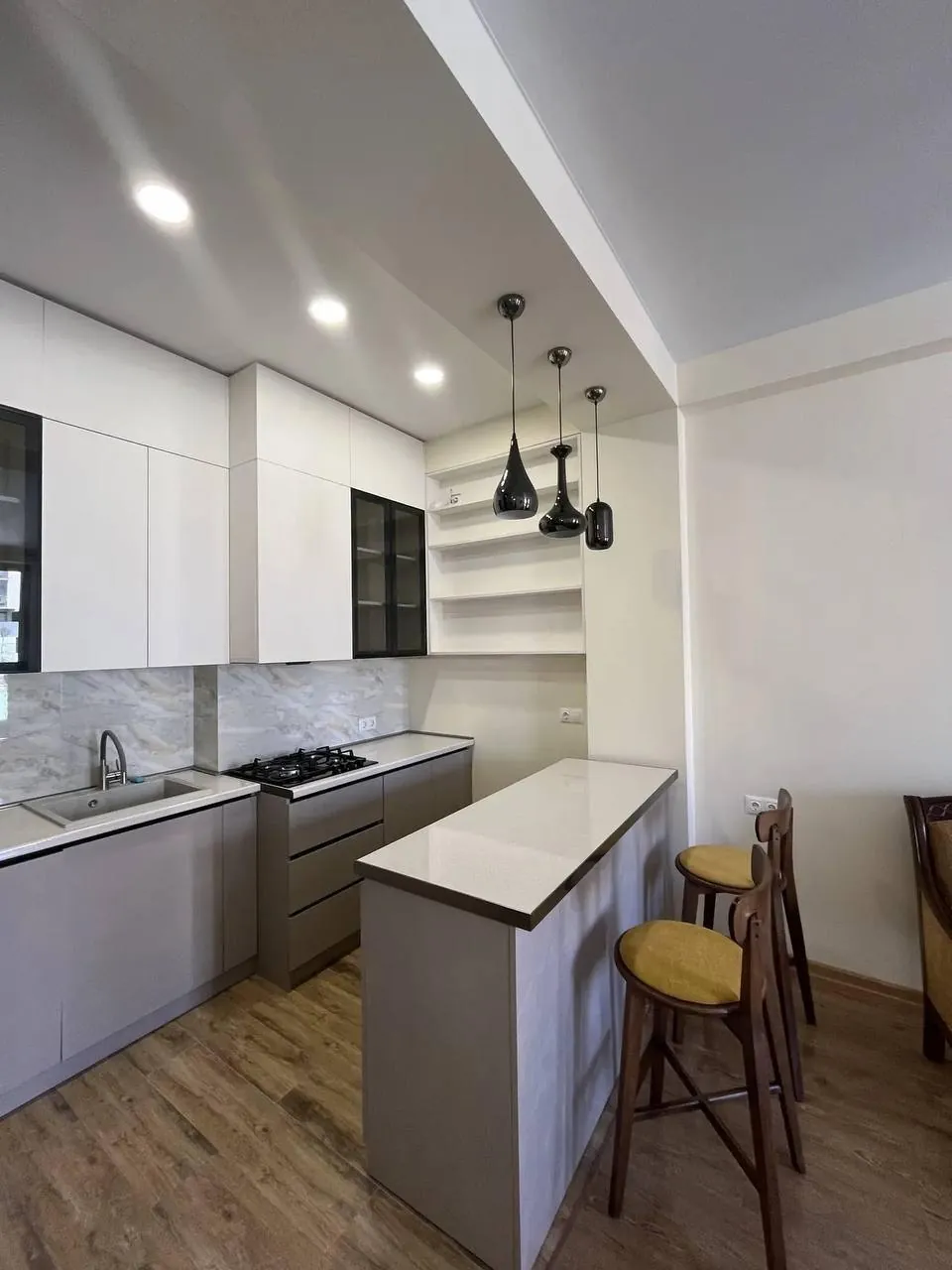 Квартира 88 м² с 2 спальнями в Сабуртало 3