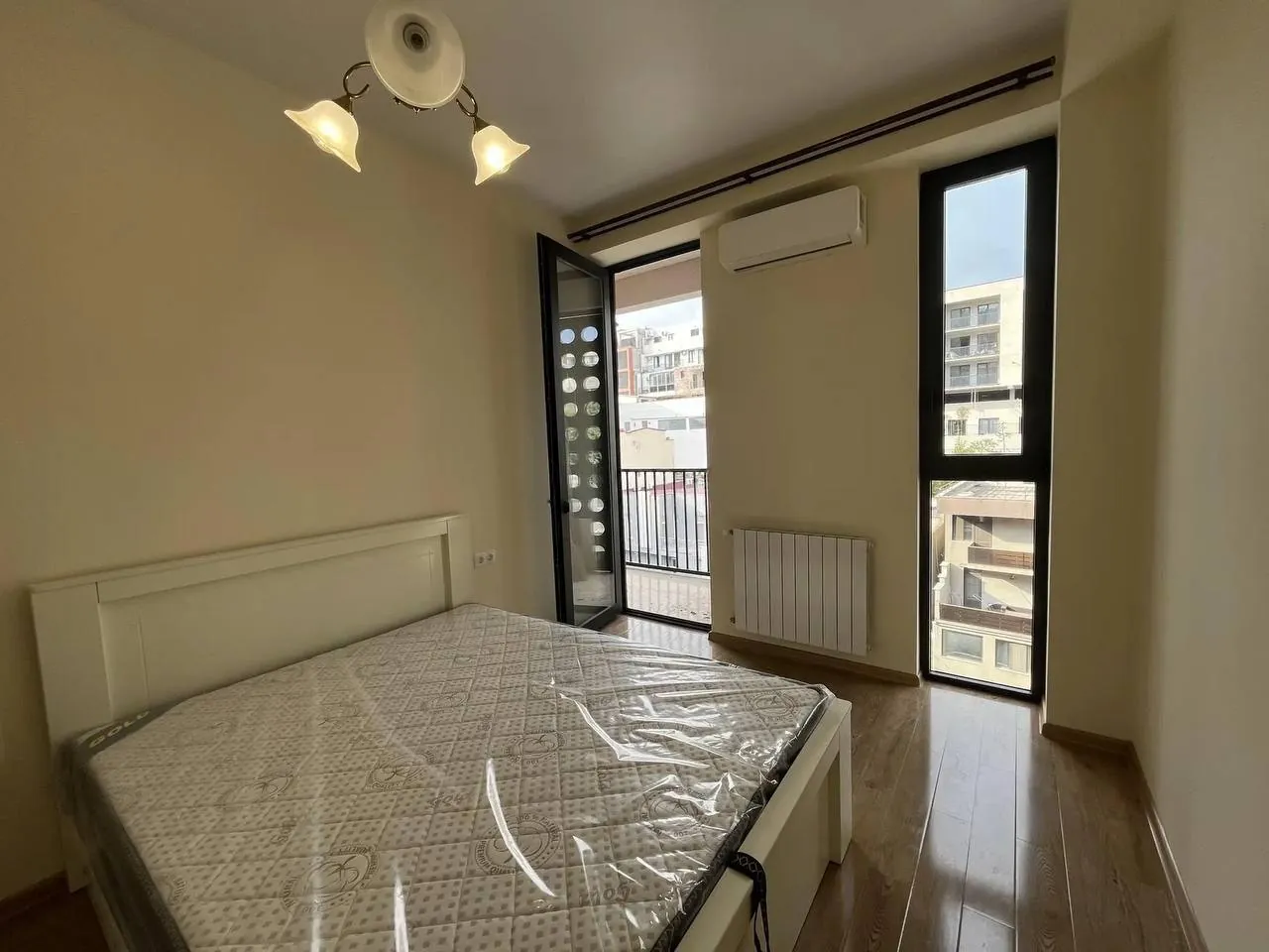 Квартира 88 м² с 2 спальнями в Сабуртало 7