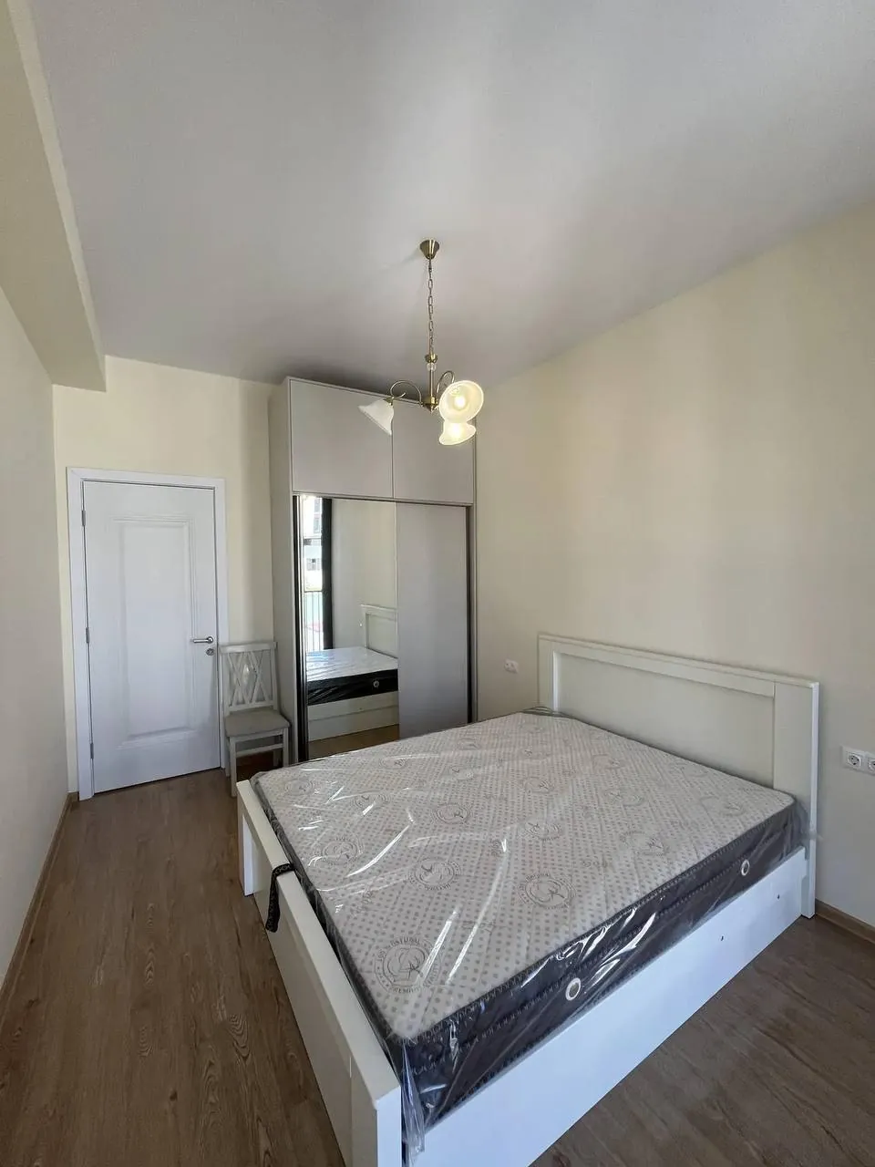 Квартира 88 м² с 2 спальнями в Сабуртало 8
