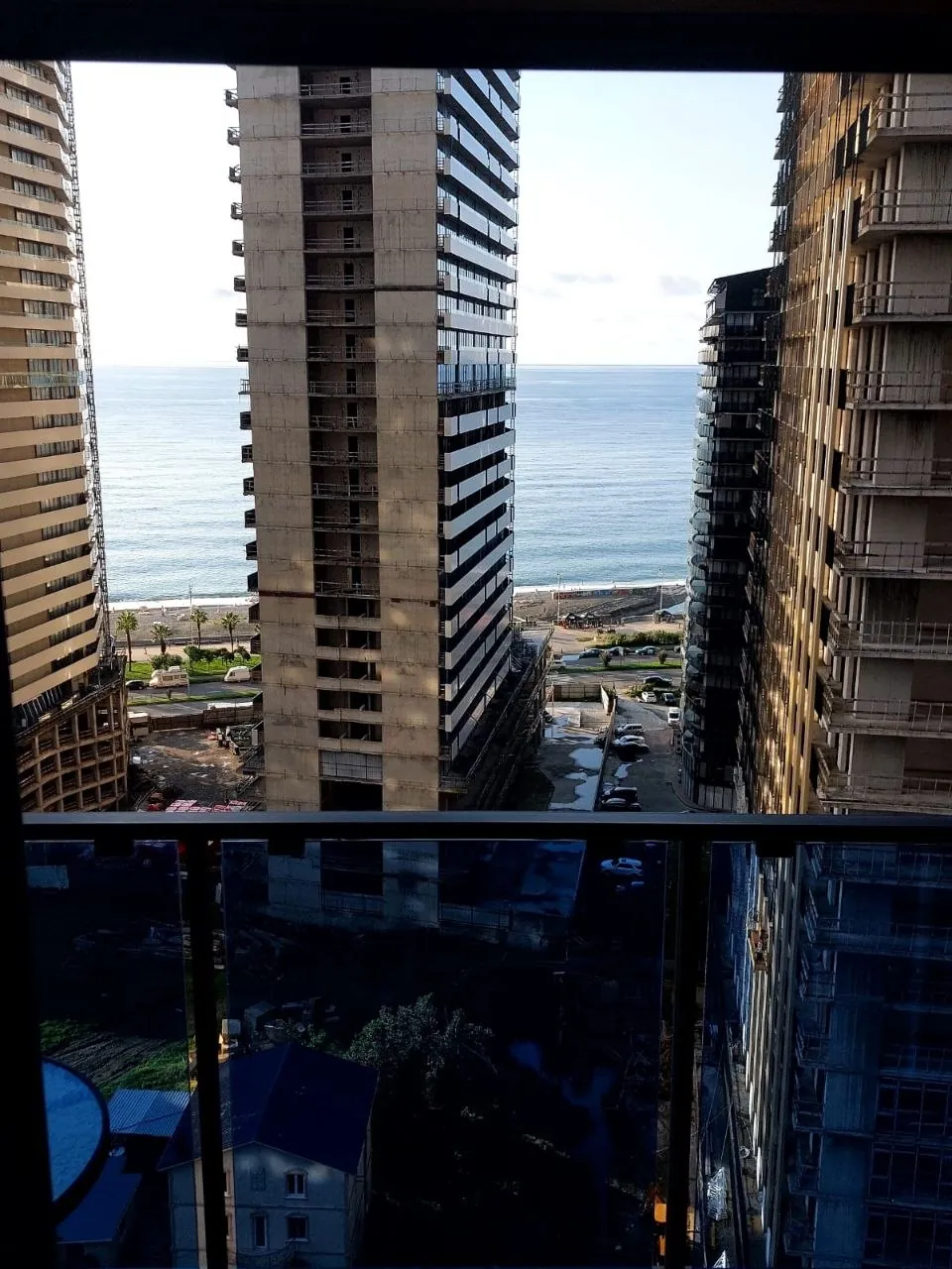 Студия 34 м² с видом на море в Komuna Tower 7