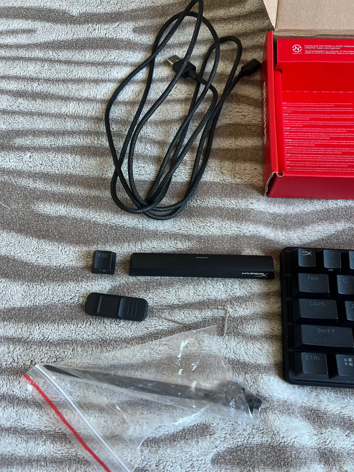 Механическая клавиатура HyperX Alloy Origins 60% с красными свитчами 5