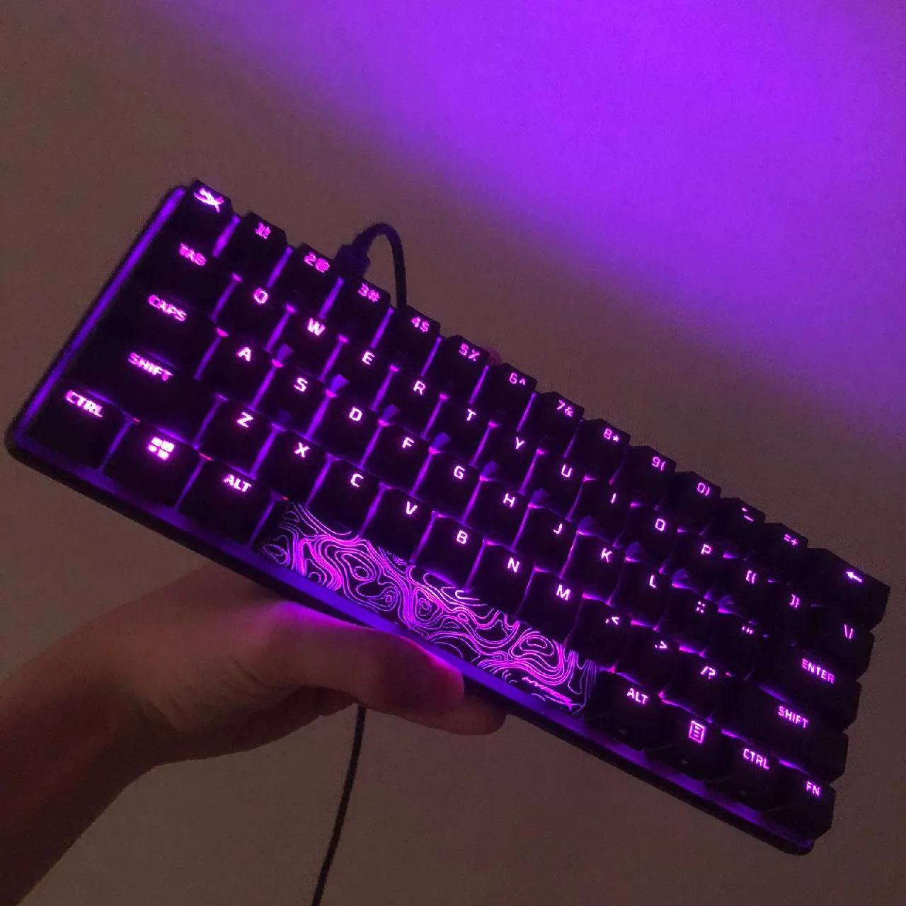 Механическая клавиатура HyperX Alloy Origins 60% с красными свитчами 9