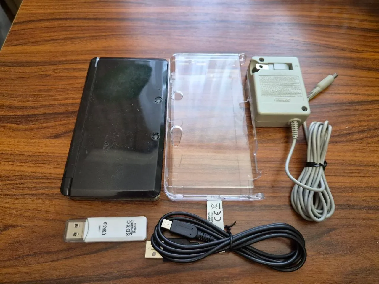Игровая консоль Nintendo 3DS с играми 5