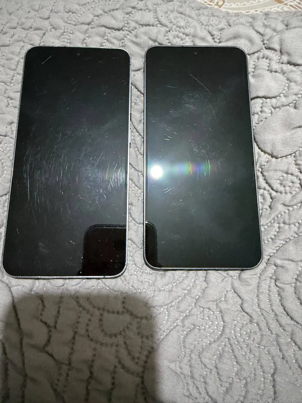 Samsung Galaxy S24 в рабочем состоянии 2