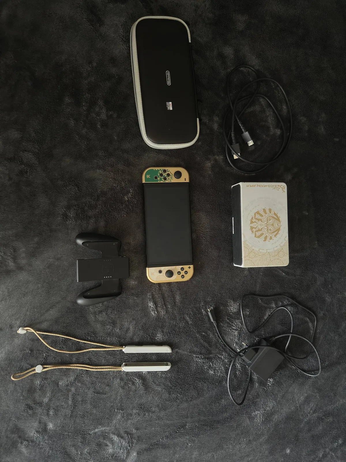 Nintendo Switch OLED Zelda TOTK Edition 1