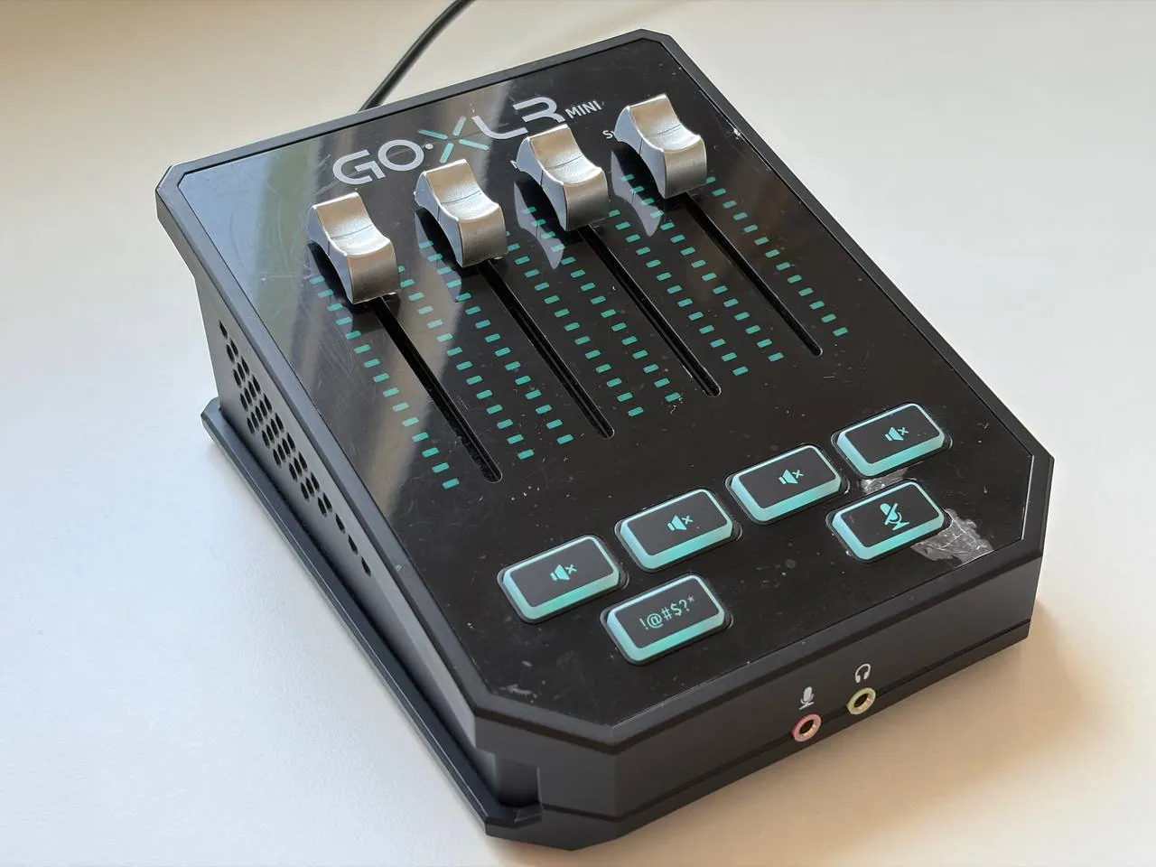 Звуковая карта GoXLR Mini для стриминга 1
