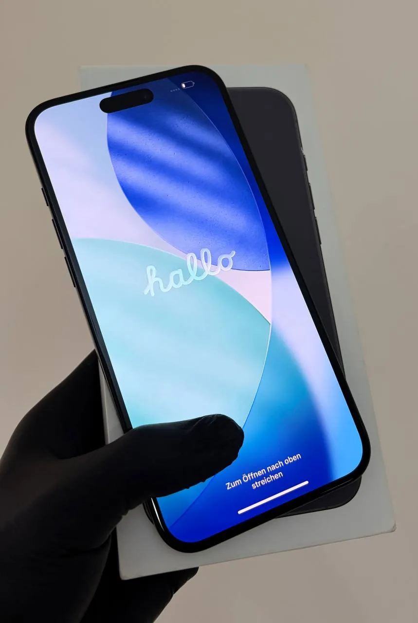 IPhone 16 Plus 128 ГБ чёрный, батарея 90% 1