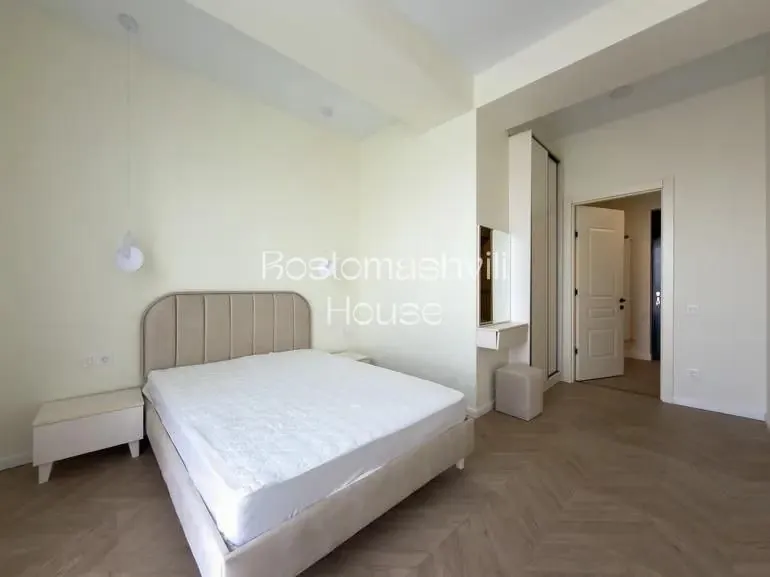 Квартира 100 м² с посудомойкой в Сабуртало 6