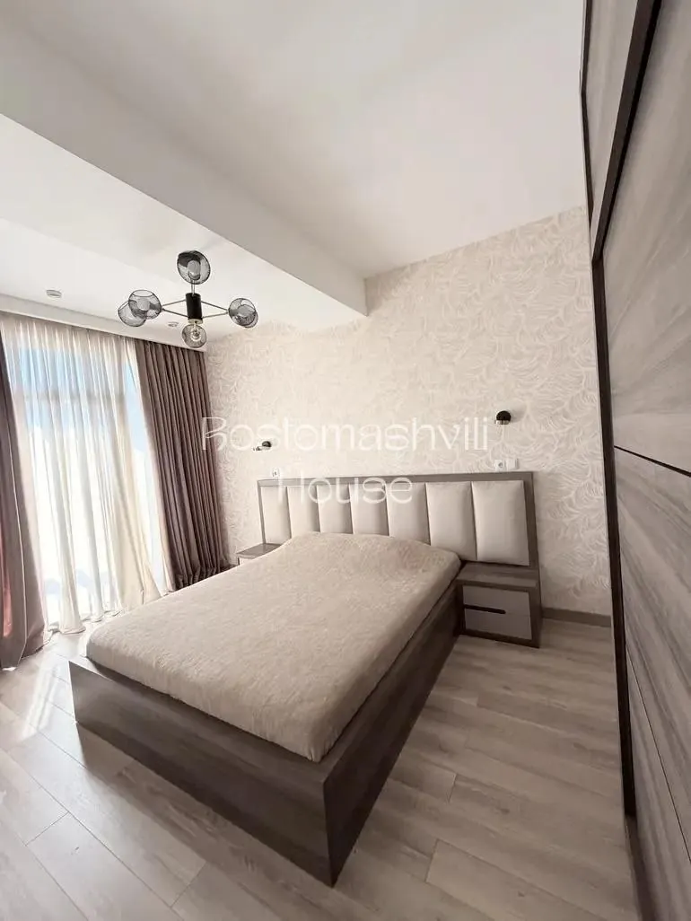 Квартира 95 м² с посудомойкой в Глдани 4