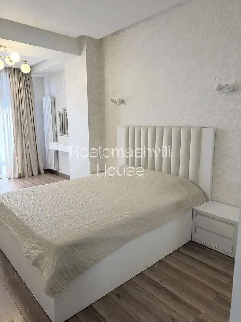 Квартира 95 м² с посудомойкой в Глдани 5