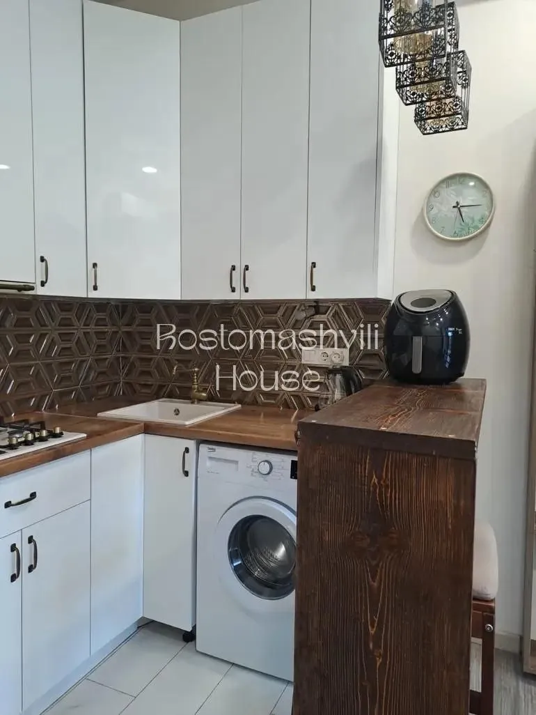 Квартира 50 м² с балконом в Сабуртало 3