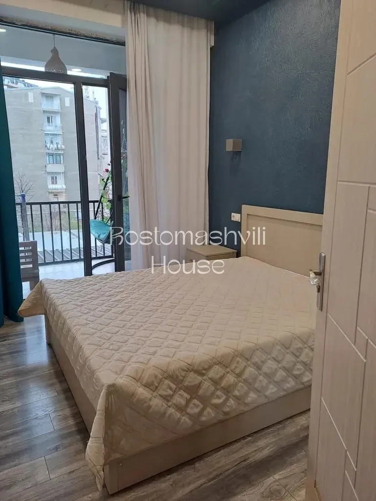 Квартира 50 м² с балконом в Сабуртало 6