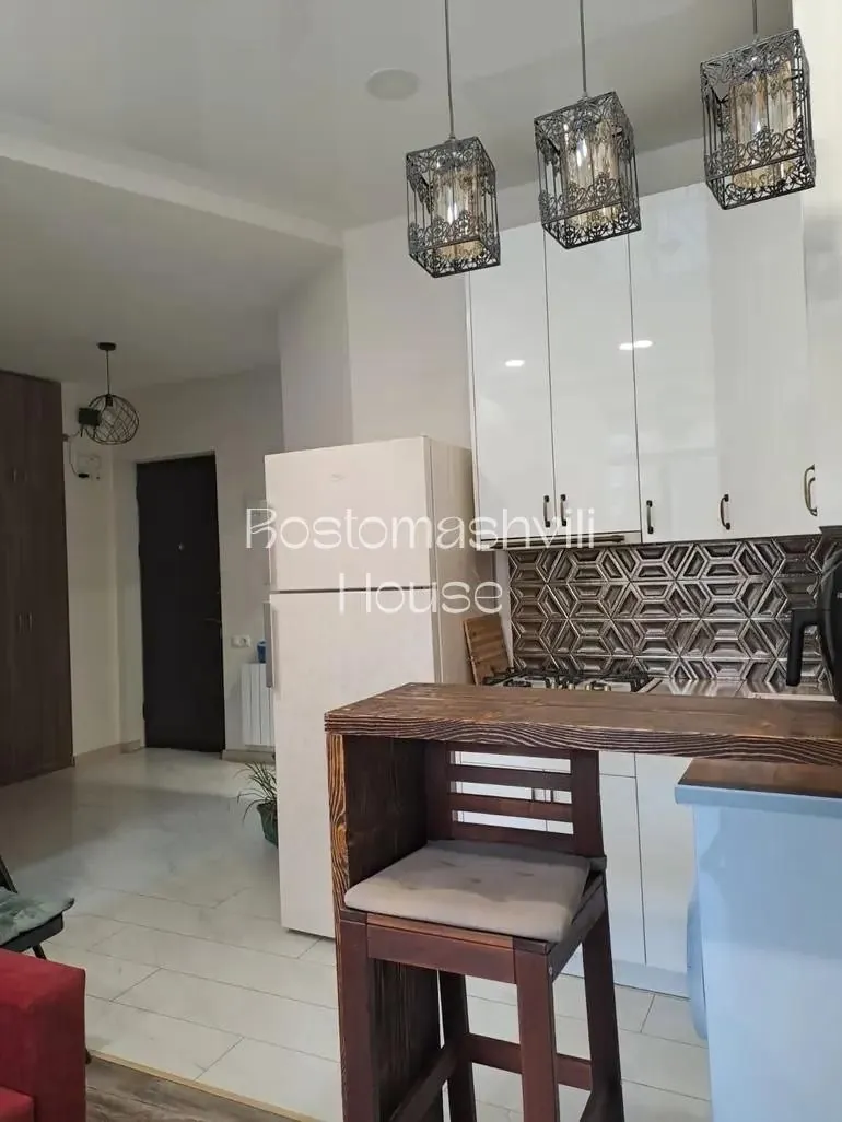 Квартира 50 м² с балконом в Сабуртало 4