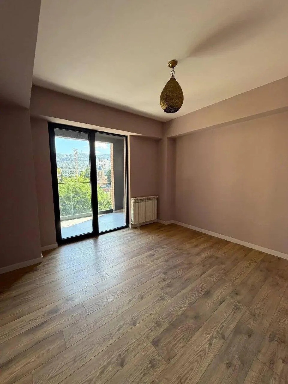Квартира 87 м² с балконом в Сабуртало 2