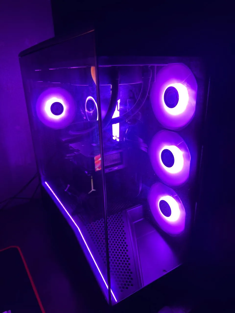 Игровой ПК на Ryzen 7 и RTX 5060 Ti 1