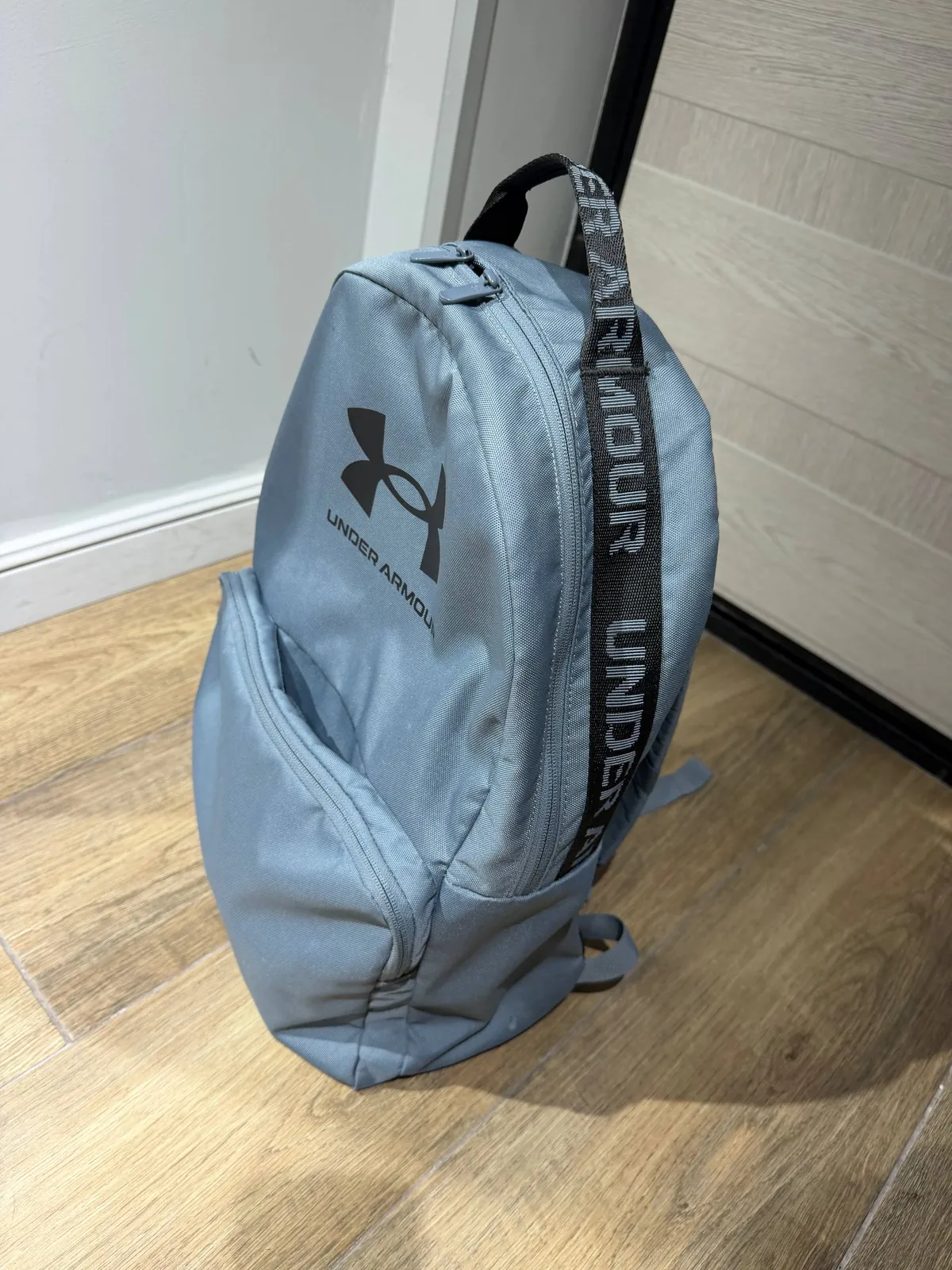 Кроссовки Under Armour, перчатки и рюкзак 7