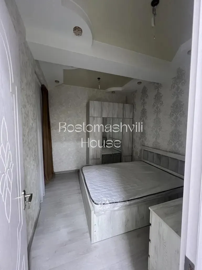 Квартира 80 м² с балконом в Варкетили 5