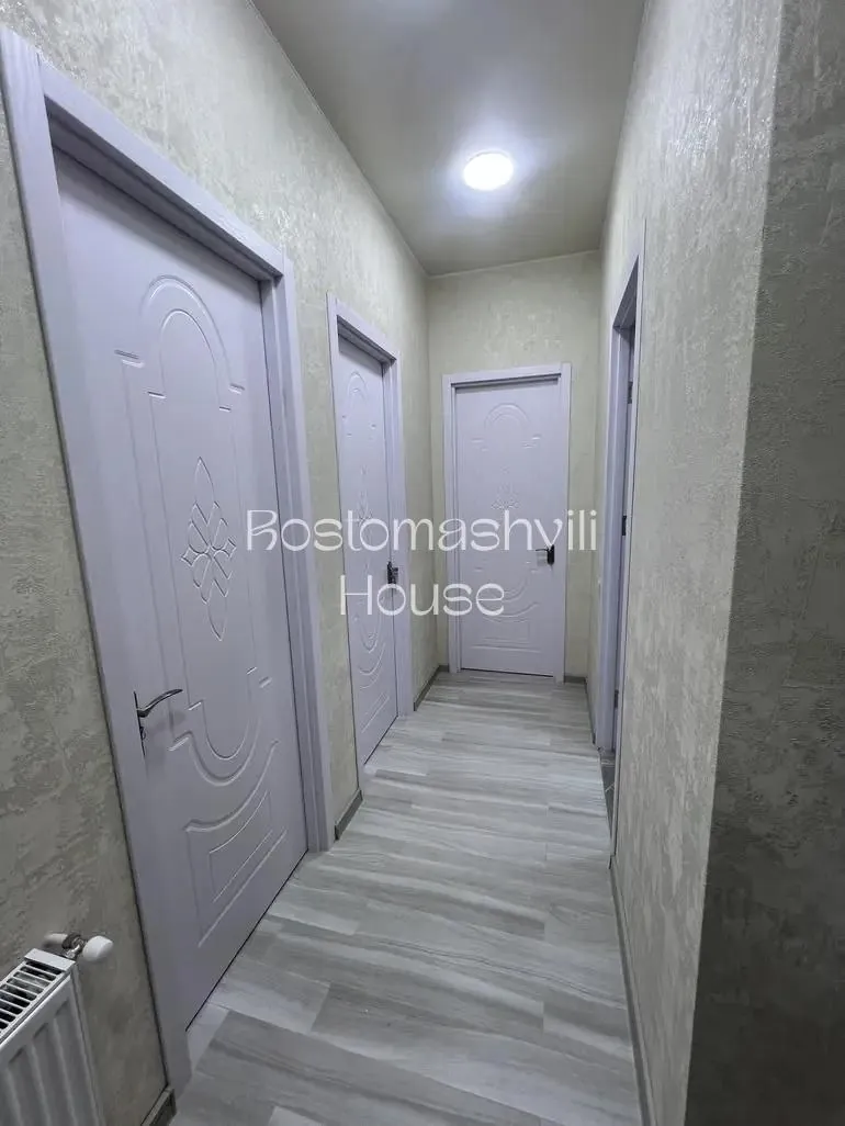 Квартира 80 м² с балконом в Варкетили 3