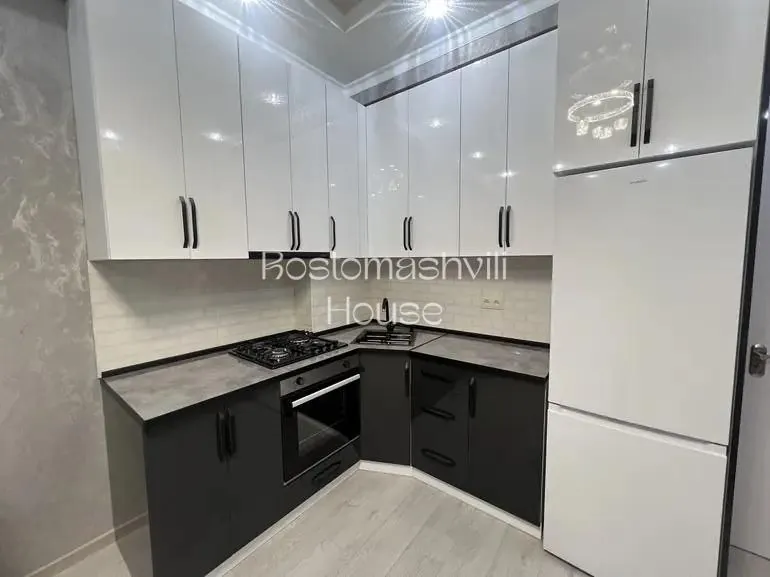 Квартира 80 м² с балконом в Варкетили 2