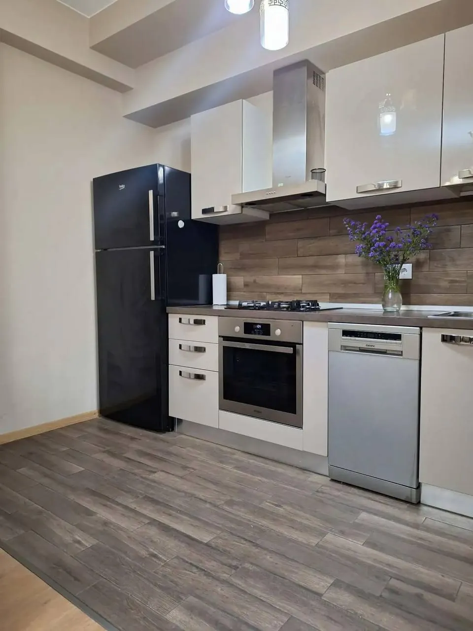 Квартира 105 м² с посудомойкой в Сабуртало 6